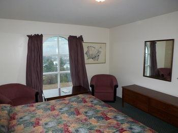 Airport Inn Lakeside Winfield Kültér fotó