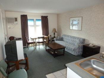 Airport Inn Lakeside Winfield Kültér fotó